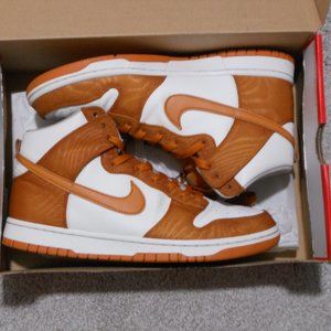 Nike Dunk HI Retro